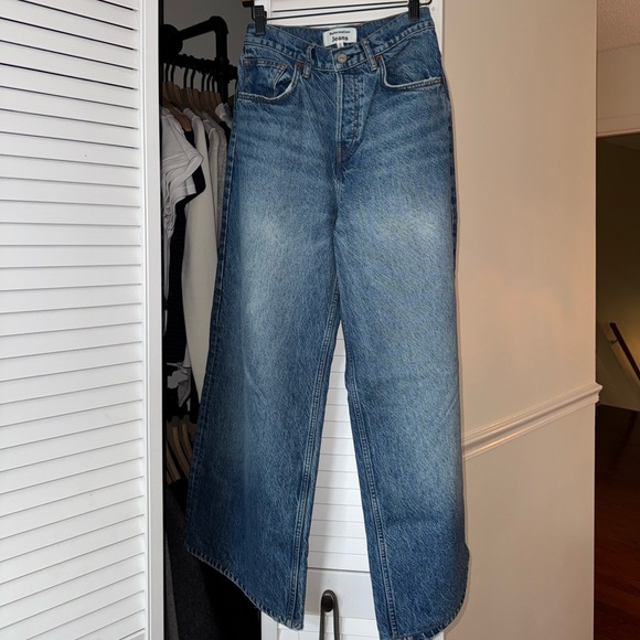 Reformation ‘Iggy Super Wide Leg Slouch Jeans’ in Juno - Picture 2 of 10